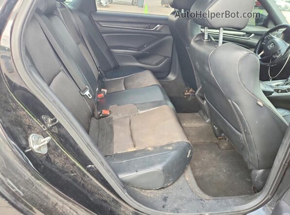 1HGCV1F30JA048293 2018 HONDA ACCORD Черный Вид задней части салона