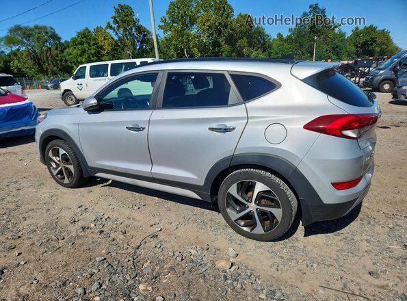 KM8J3CA23JU615371 2018 HYUNDAI TUCSON Silver Trasero derecho