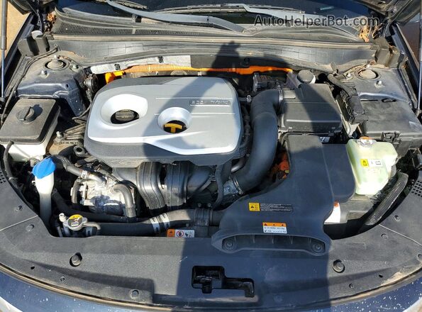 KNAGU4LE2J5022620 2018 KIA OPTIMA Charcoal Engine compartment view
