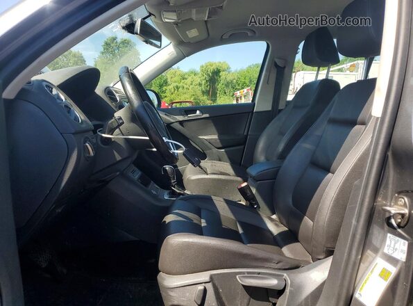 WVGBV7AX1GW580182 2016 VOLKSWAGEN TIGUAN Gray Dashboard view