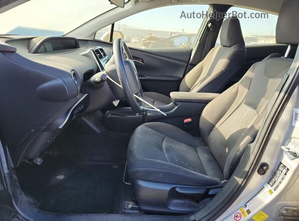 JTDKBRFU5J3591783 2018 TOYOTA PRIUS Silver Dashboard view