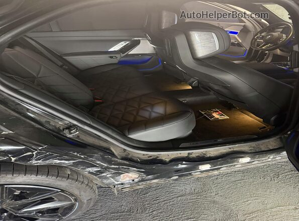 WBA23EH04RCT10176 2024 BMW 7 SERIES Black Front interior view