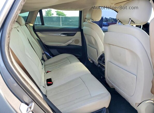 5UXKU0C52G0F92954 2016 BMW X6 Gray Вид задньої частини салону