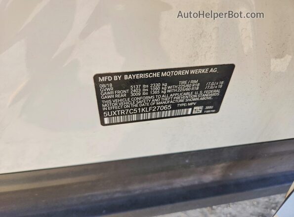 5UXTR7C51KLF27065 2019 BMW X3 White 360 interior view