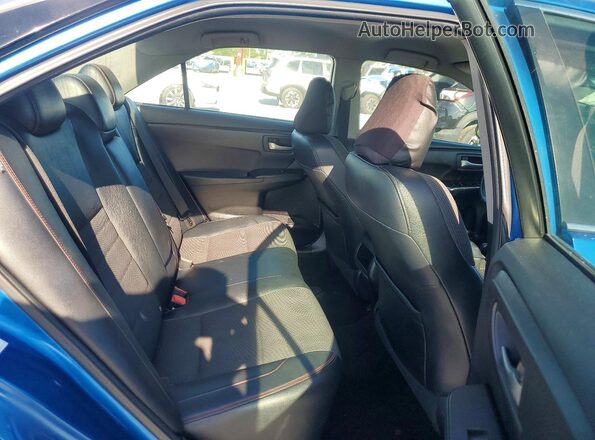 4T1BF1FK8HU710303 2017 TOYOTA CAMRY Blue Սալոնի հետևի տեսք