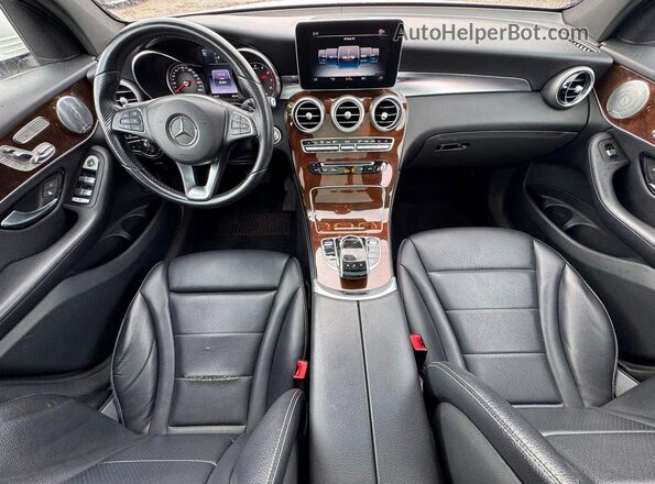 WDC0G4KB9HF121131 2017 MERCEDES-BENZ GLC-CLASS Black Widok tylnych siedzeń