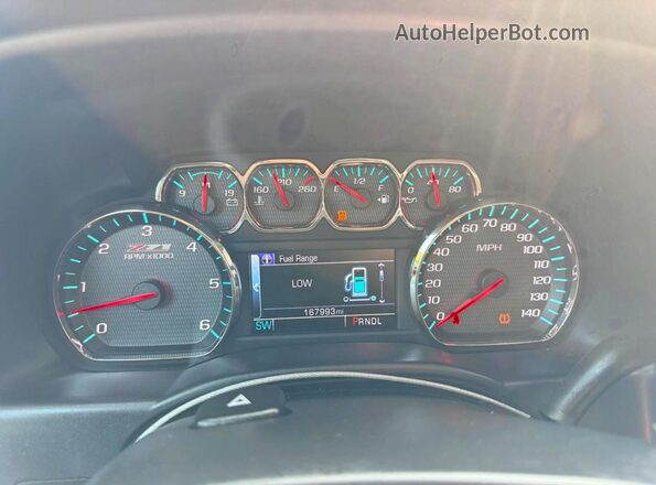 1GCVKREC1HZ142730 2017 CHEVROLET SILVERADO White Widok wnętrza z tyłu