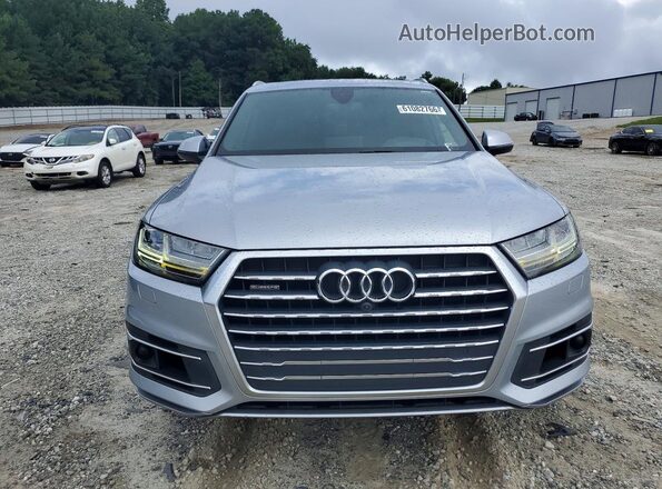 WA1VAAF7XJD011332 2018 AUDI Q7 Gray Rear view