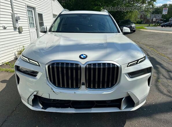 5UX23EM07S9Y27594 2025 BMW X7 White Вид ззаду