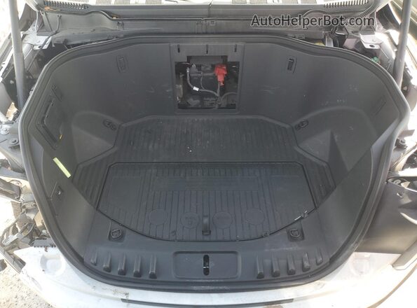 1FT6W1EV0PWG32426 2023 FORD F-150 LIGHTNING Белый Вид подкапотного пространства