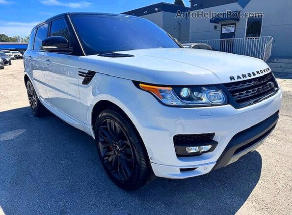 SALWV2FV4HA678579 2017 LAND ROVER RANGE ROVER White Widok z przodu