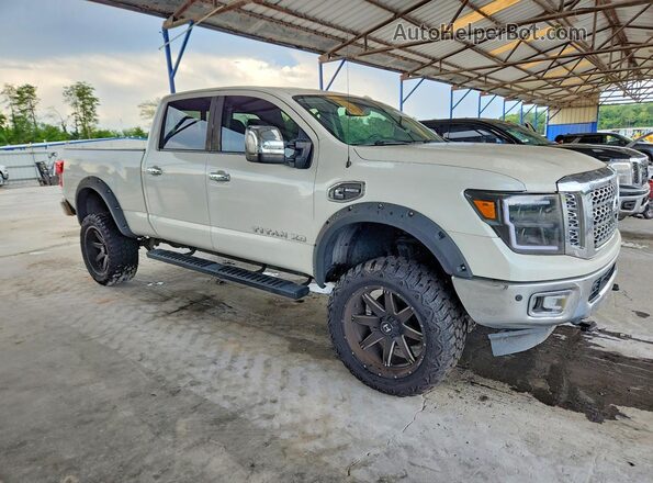 1N6BA1F42JN524189 2018 NISSAN TITAN White Դիմացի տեսք