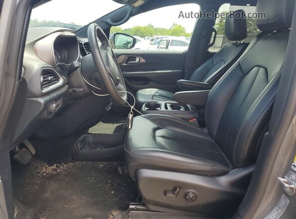 2C4RC1BG2SR541283 2025 CHRYSLER PACIFICA Серый Вид панели приборов