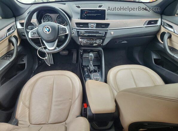WBXHT3Z32G4A48942 2016 BMW X1 White Widok zestawu wskaźników