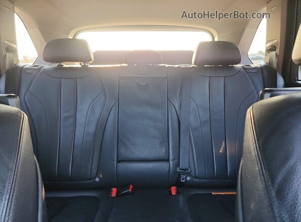 5UXKR2C58G0U17201 2016 BMW X5 Black Vista interior trasera