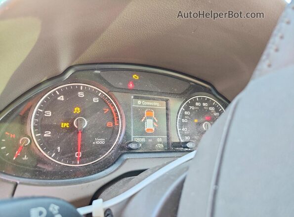 WA1L2AFP7HA060570 2017 AUDI Q5 White Հետևի նստատեղերի տեսք