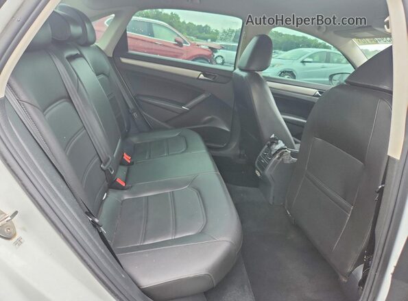 1VWSA7A37LC018891 2020 VOLKSWAGEN PASSAT Белый Вид задней части салона