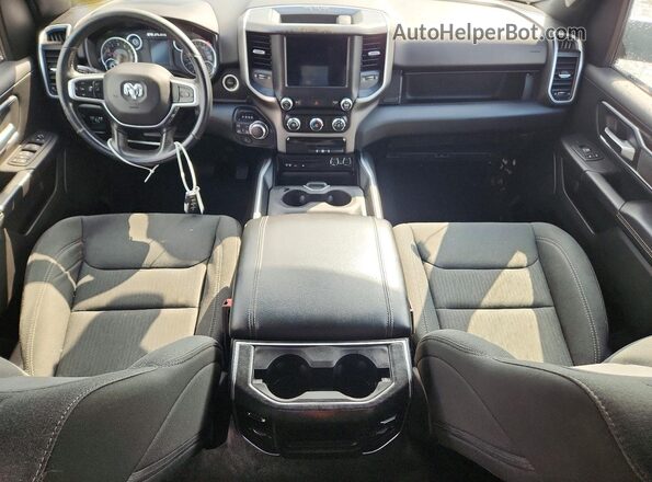 1C6RRFFG1KN846204 2019 RAM 1500 Black Widok zestawu wskaźników