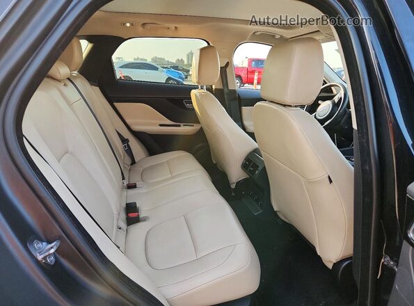 SADCJ2FXXLA630556 2020 JAGUAR F-PACE Black Вид підкапотного простору