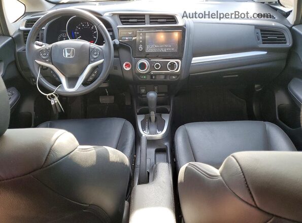 3HGGK5H08JM724867 2018 HONDA FIT Silver ხელსაწყოთა პანელის ხედი