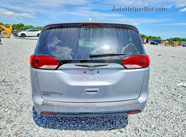 2C4RC1FG8LR120079 2020 CHRYSLER PACIFICA Серебряный Вид салона спереди