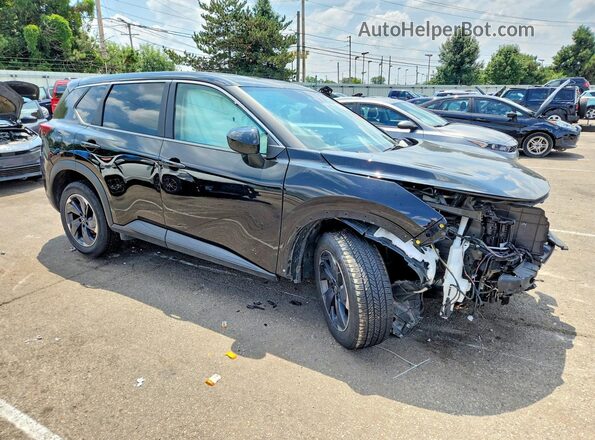 5N1BT3BA2RC685486 2024 NISSAN ROGUE Black Front view