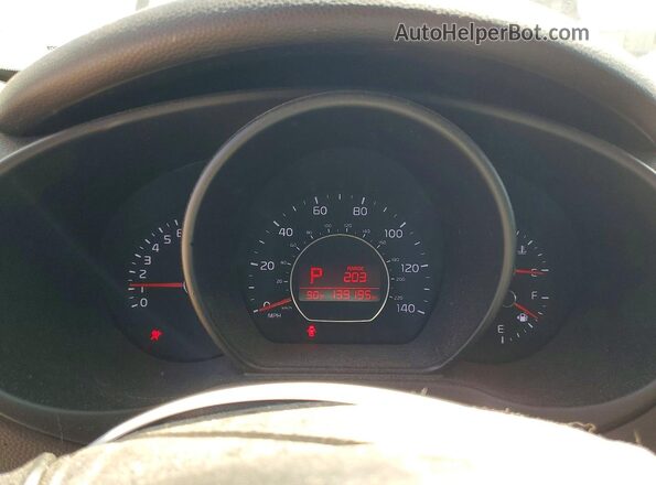 KNDJN2A21H7882459 2017 KIA SOUL Black Widok tylnych siedzeń
