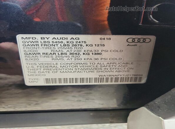 WA1BNAFY7J2178694 2018 AUDI Q5 Blue 360 interior view