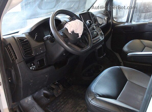 3C6MRVHG4PE556908 2023 RAM PROMASTER White Vista de los asientos traseros