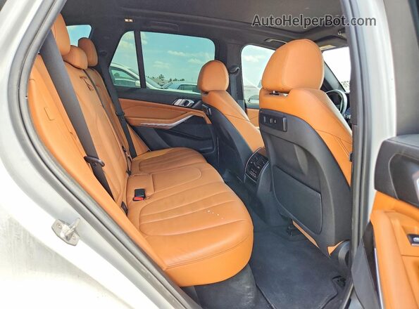 5UXCR6C57KLL13866 2019 BMW X5 White Вид підкапотного простору