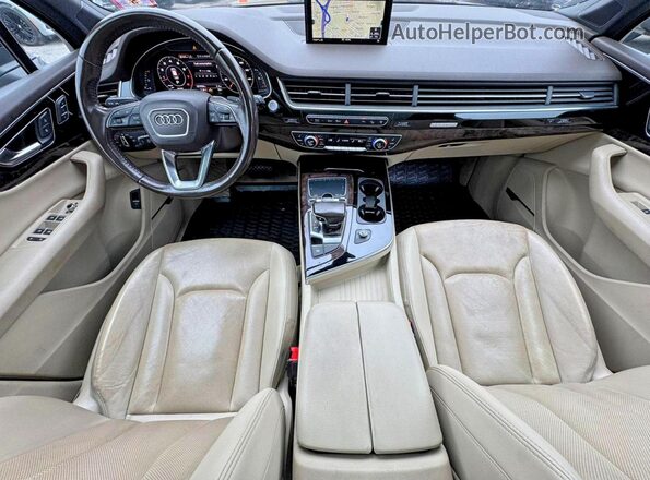 WA1LAAF7XHD031470 2017 AUDI Q7 Blue Rear seats view