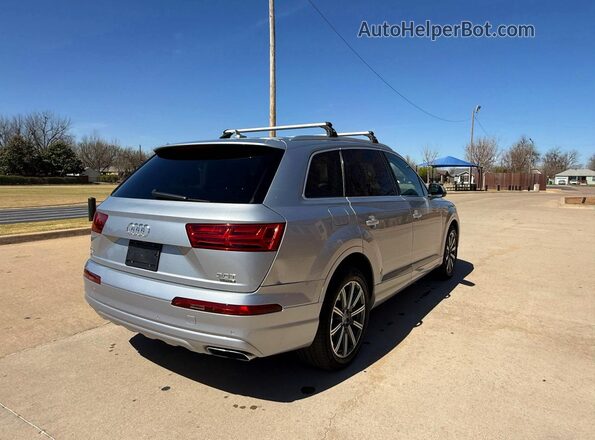 WA1LAAF72JD046552 2018 AUDI Q7 Silver Front view