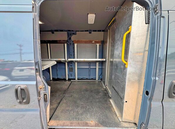 3C6URVJG4KE564669 2019 RAM PROMASTER Blue Front interior view