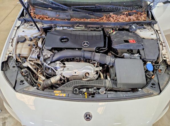 WDD3G4EB5KW000477 2019 MERCEDES-BENZ A Белый Вид подкапотного пространства