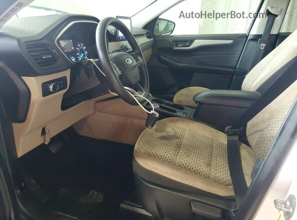 1FMCU0G62NUA46453 2022 FORD ESCAPE Белый Вид панели приборов