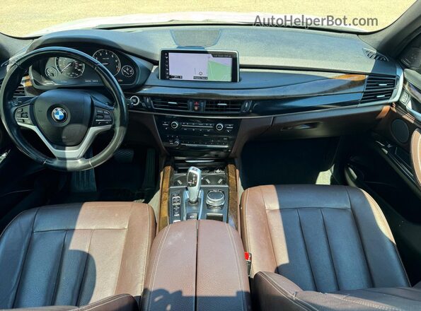 5UXKT0C56H0S80458 2017 BMW X5 White Instrument cluster view
