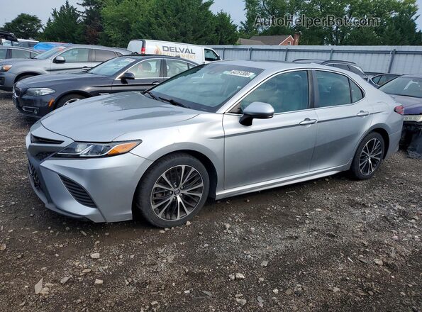 4T1B11HK3JU132371 2018 TOYOTA CAMRY Silver უკანა მარცხენა