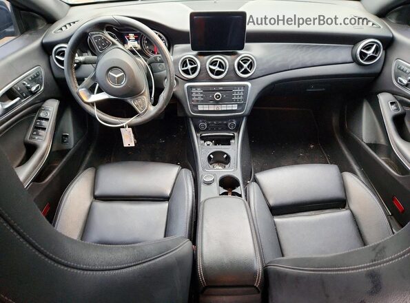 WDDSJ4GB2JN520425 2018 MERCEDES-BENZ CLA-CLASS Black Widok zestawu wskaźników