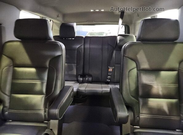 1GKS2HKJ5LR134465 2020 GMC YUKON Charcoal უკანა სალონის ხედი