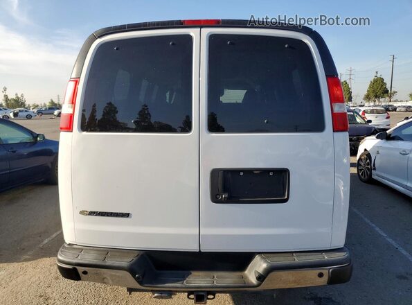 1GAZGMFG2K1278130 2019 CHEVROLET EXPRESS White Вид салону спереду