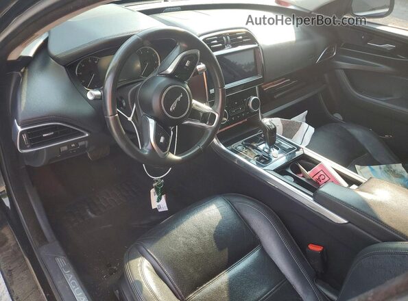 SAJAE4FXXLCP60541 2020 JAGUAR XF Black ხელსაწყოთა პანელის ხედი
