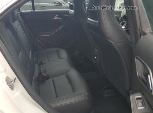 WDDSJ4EB9KN715796 2019 MERCEDES-BENZ CLA-CLASS White Սալոնի հետևի տեսք