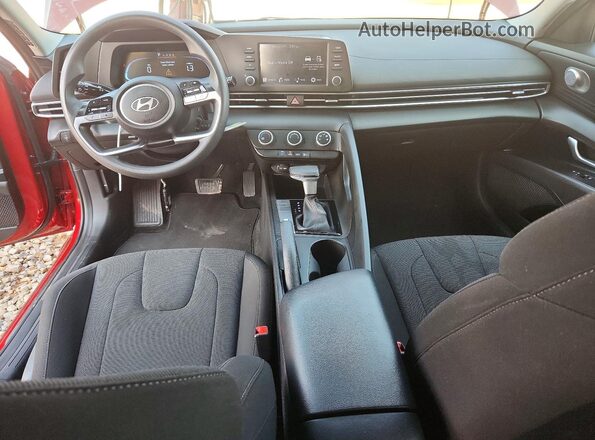 KMHLL4DG9RU722393 2024 HYUNDAI ELANTRA Red Widok zestawu wskaźników