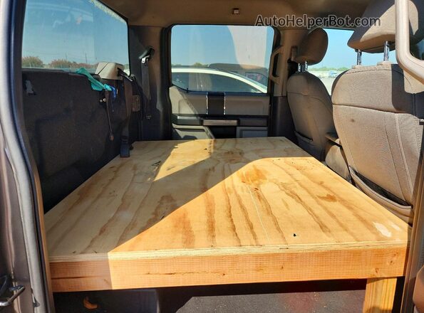 1FT7W2BT9NEE21287 2022 FORD F250 Серый Вид задней части салона