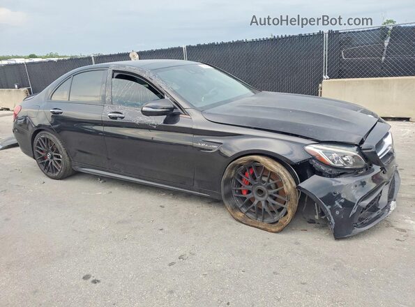 55SWF8HB1GU102365 2016 MERCEDES-BENZ C Black Widok z przodu