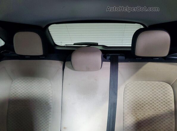 1FMCU0G62NUA46453 2022 FORD ESCAPE Белый Вид задней части салона