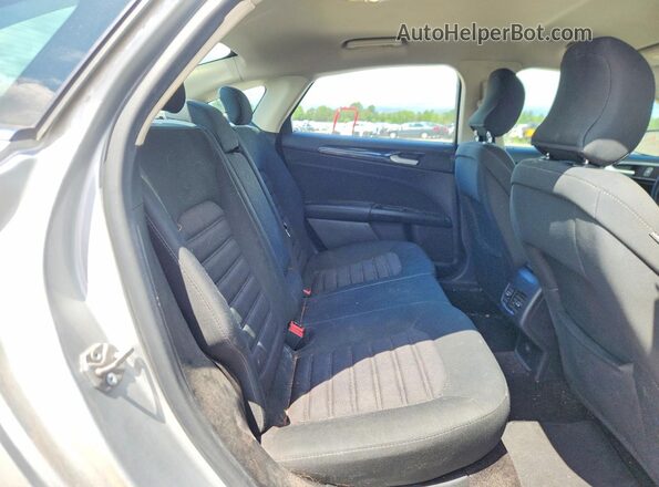 3FA6P0LU6HR381178 2017 FORD FUSION Silver Вид задньої частини салону