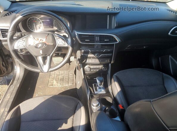 SJKCH5CR5JA005958 2018 INFINITI QX30 Black ხელსაწყოთა პანელის ხედი