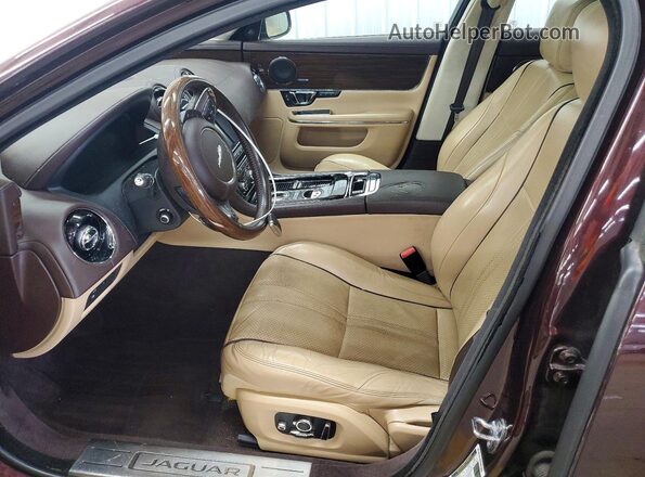 SAJWJ1CD0G8V94579 2016 JAGUAR XJ Red Vista del salpicadero