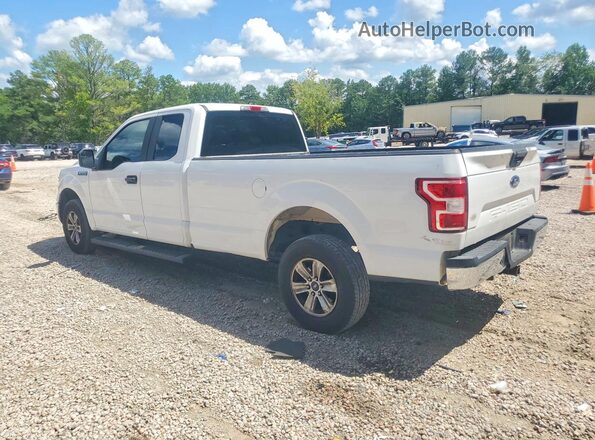1FTEX1E58JKG09077 2018 FORD F150 White Tył prawy